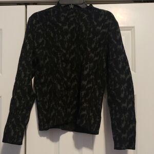Tahari Women's Black and Gray Sweater